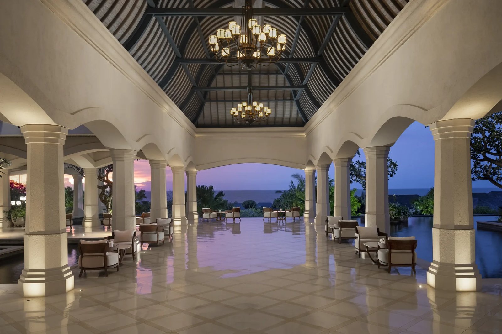 Jumeirah Bali — vibe