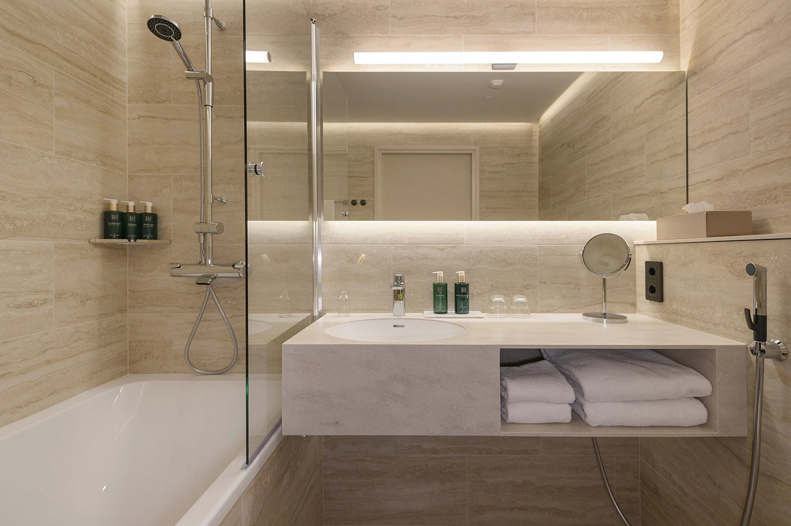Solo Sokos Hotel Pier 4 — vibe