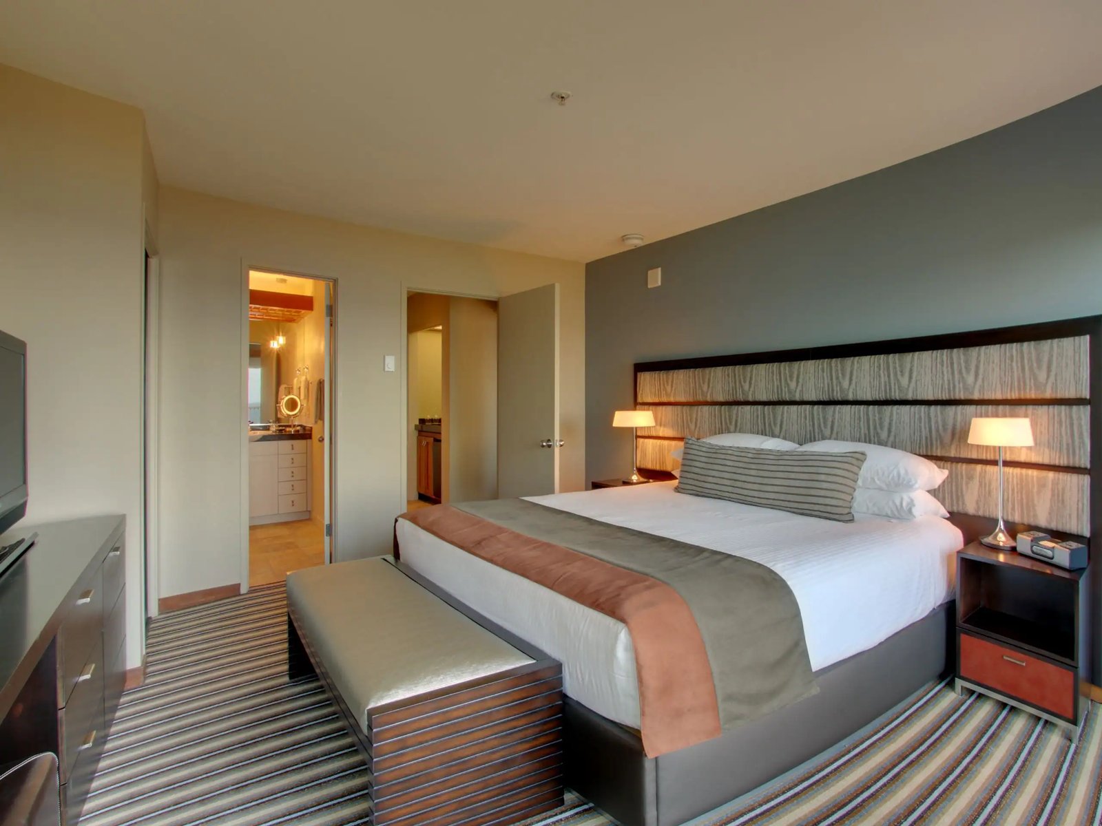 Hyatt Carmel Highlands, rooms