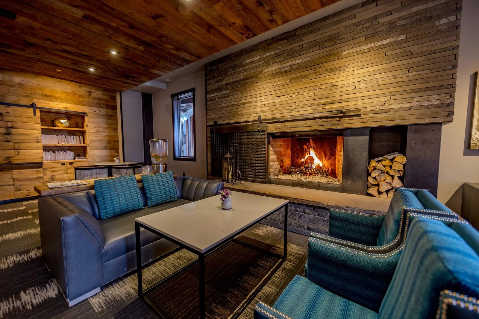 Hotel Terra Jackson Hole, eat & drink