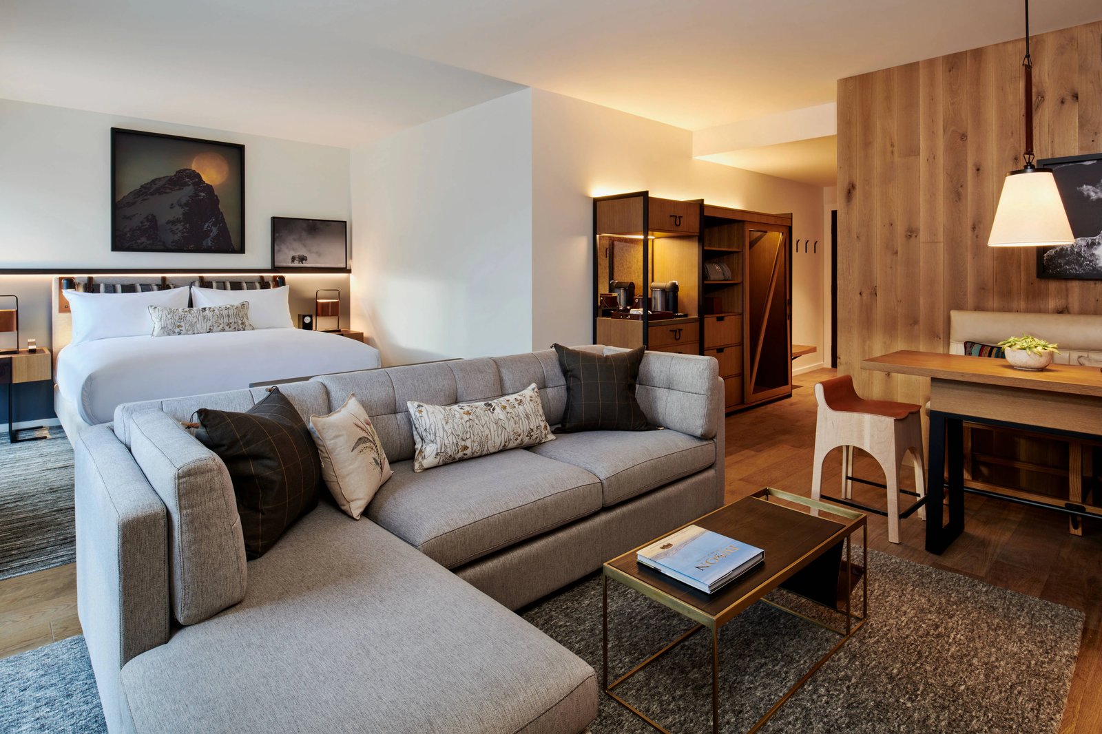 The Cloudveil, rooms