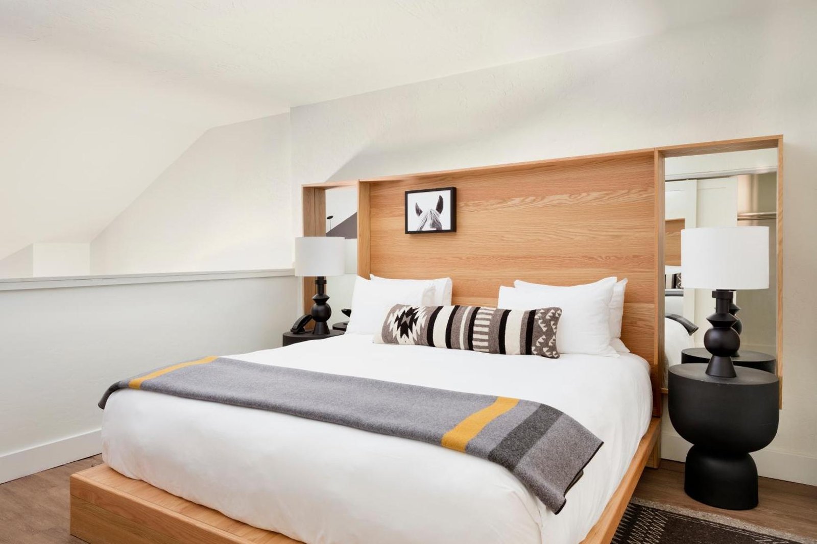 Gravity Haus Jackson Hole, rooms