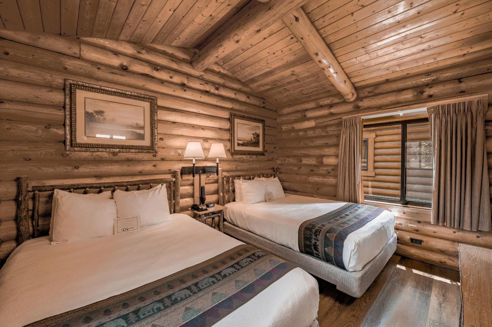 Cowboy Village Resort, rooms
