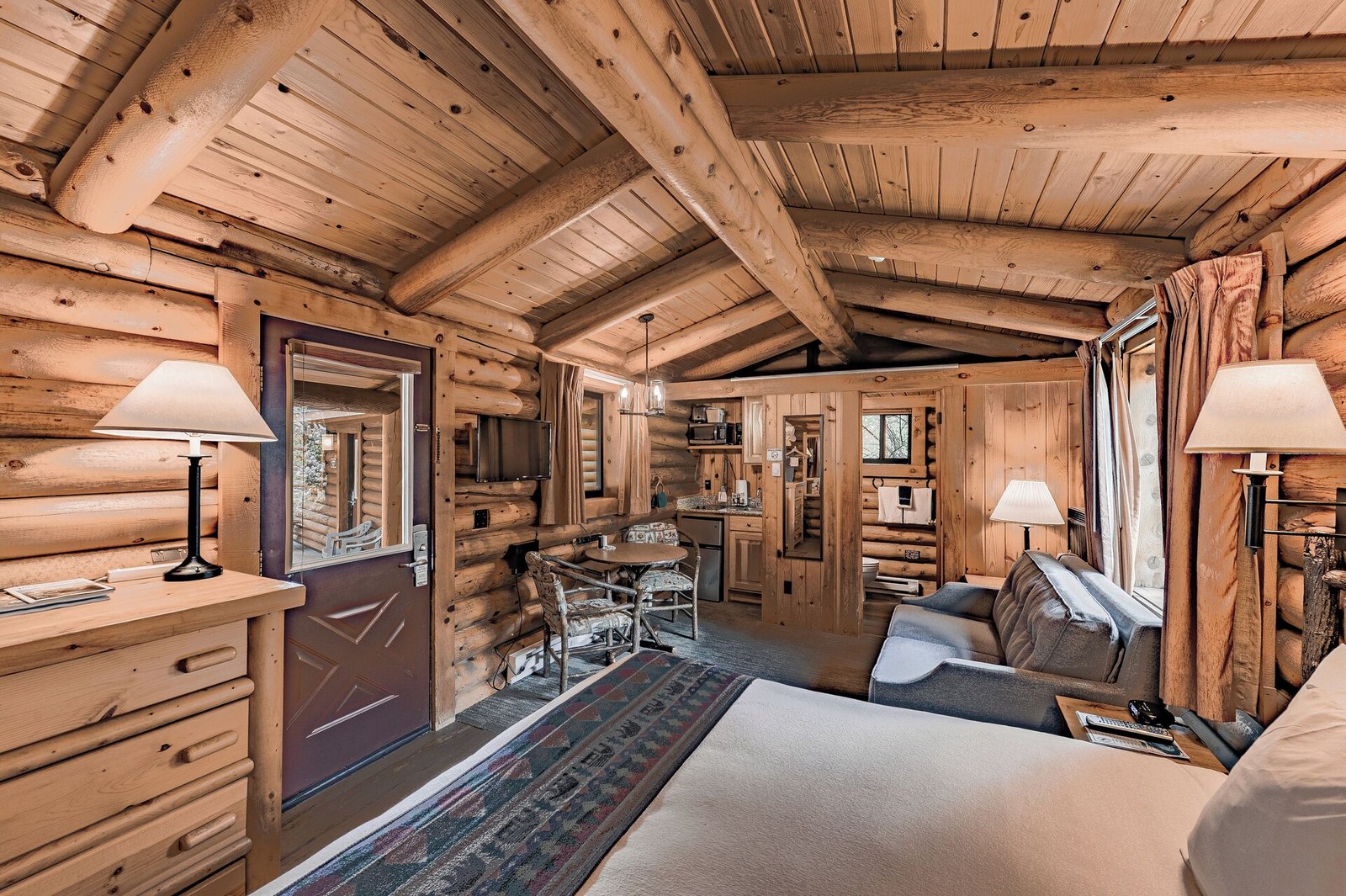 Cowboy Village Resort, rooms
