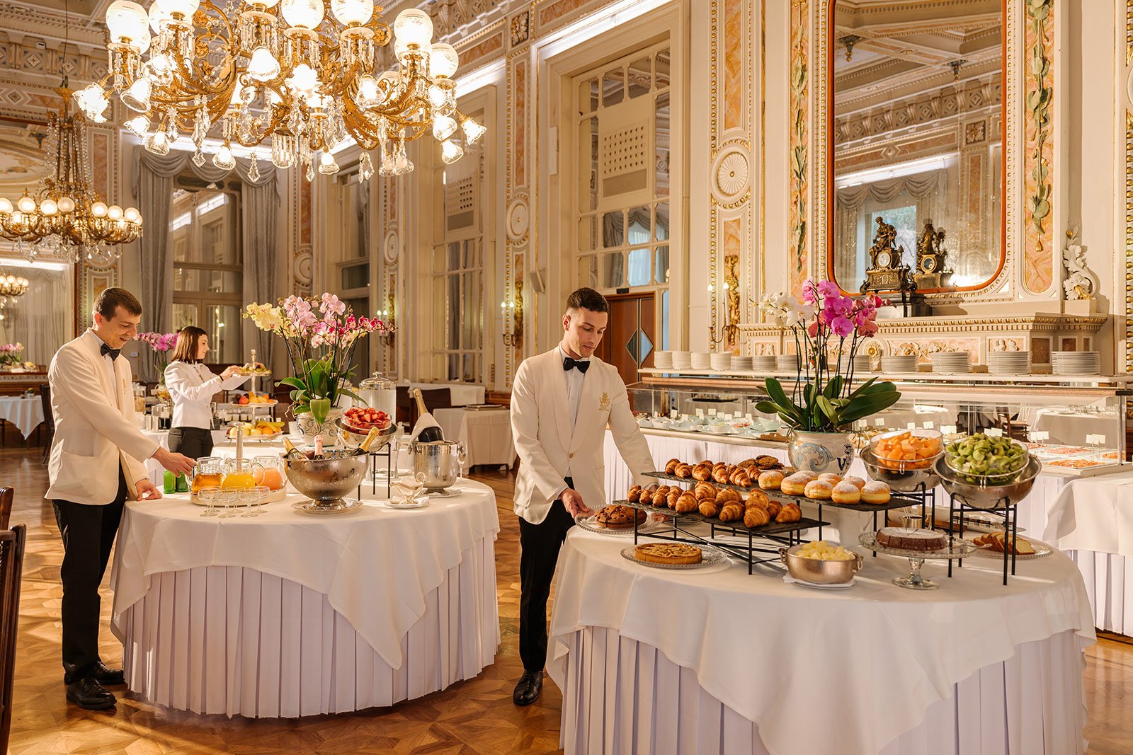 Grand Hotel Villa Serbelloni, at the table