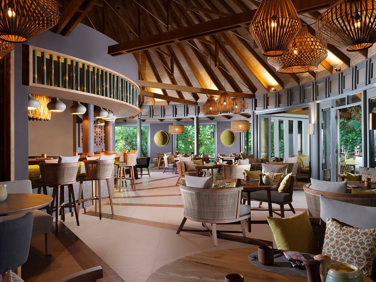 Vakkaru Maldives, eat & drink