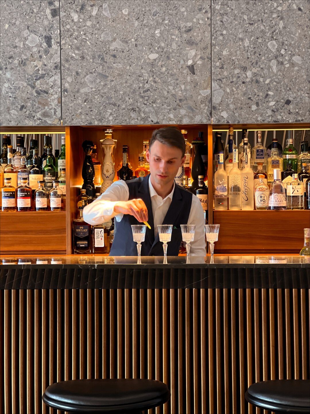 Il Sereno Hotel, at the table
