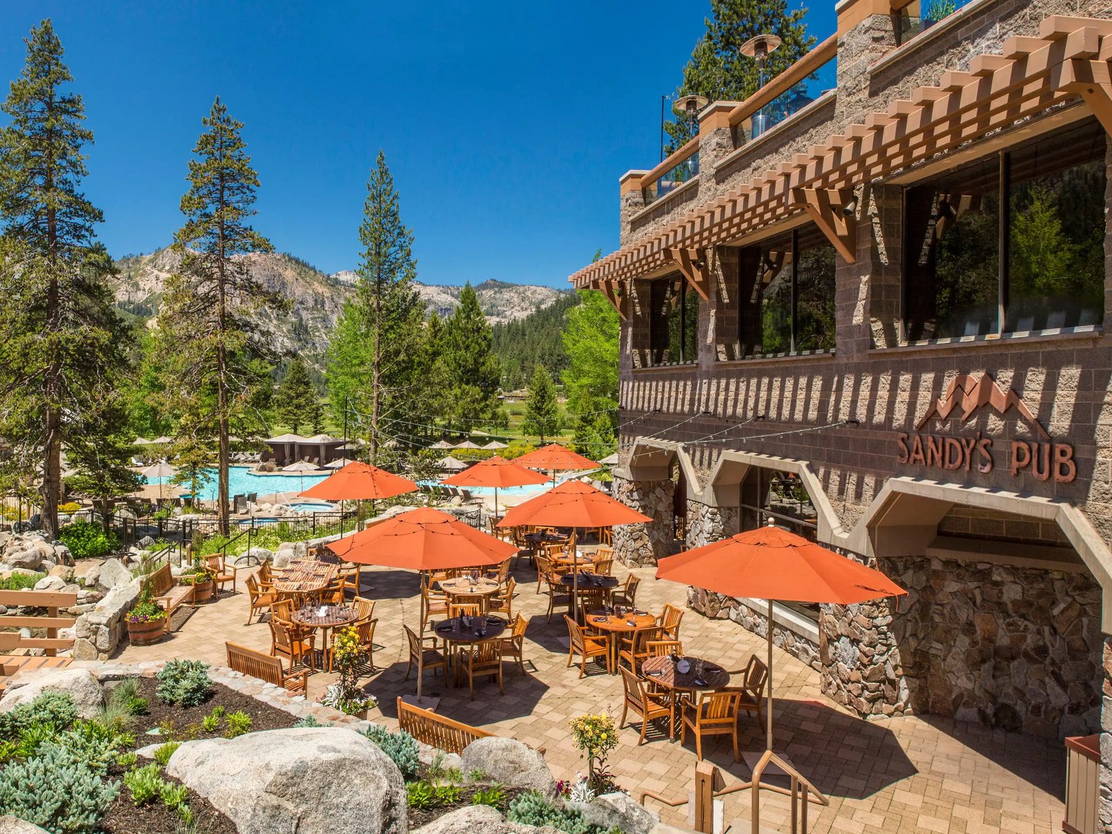 Everline Resort & Spa Lake Tahoe - Destination by Hyatt, eat & drink