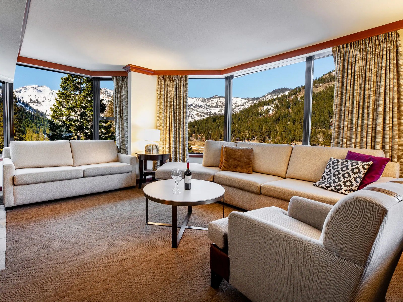 Everline Resort & Spa Lake Tahoe - Destination by Hyatt, rooms