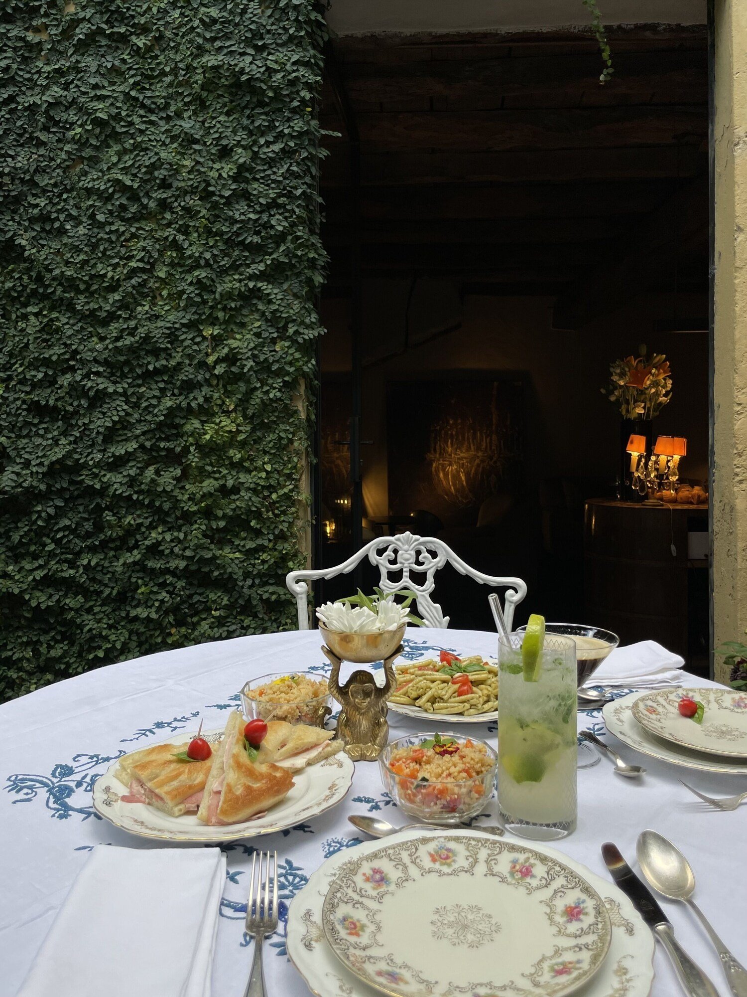 Palazzo Albricci Peregrini, eat & drink