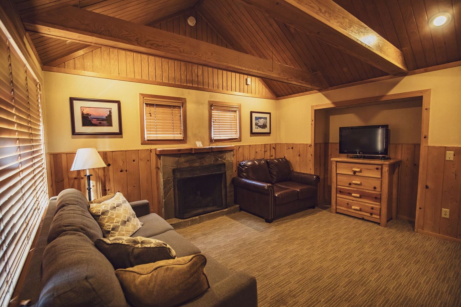 Zephyr Cove Resort, rooms