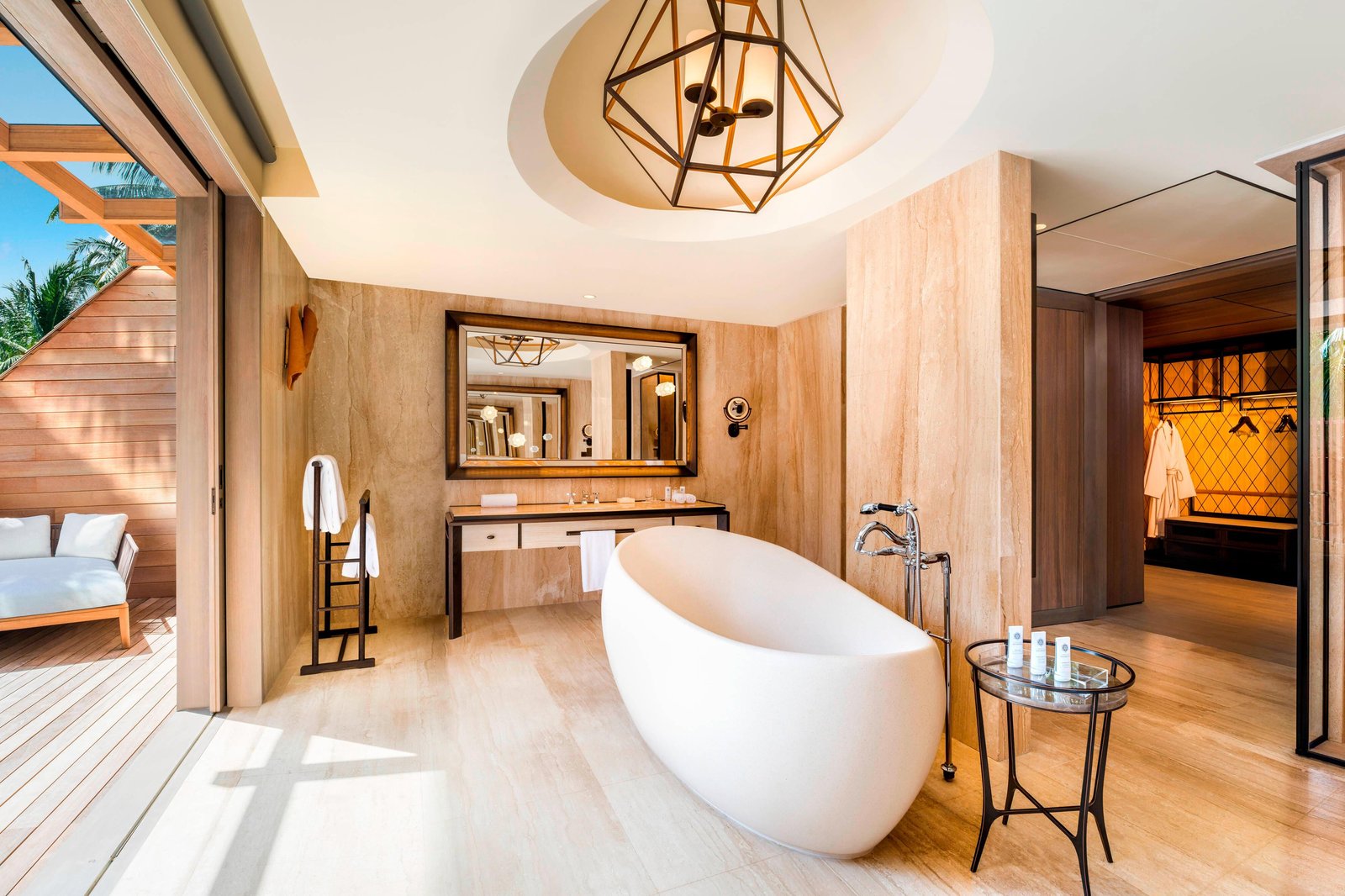 The St. Regis Maldives Vommuli Resort, rooms