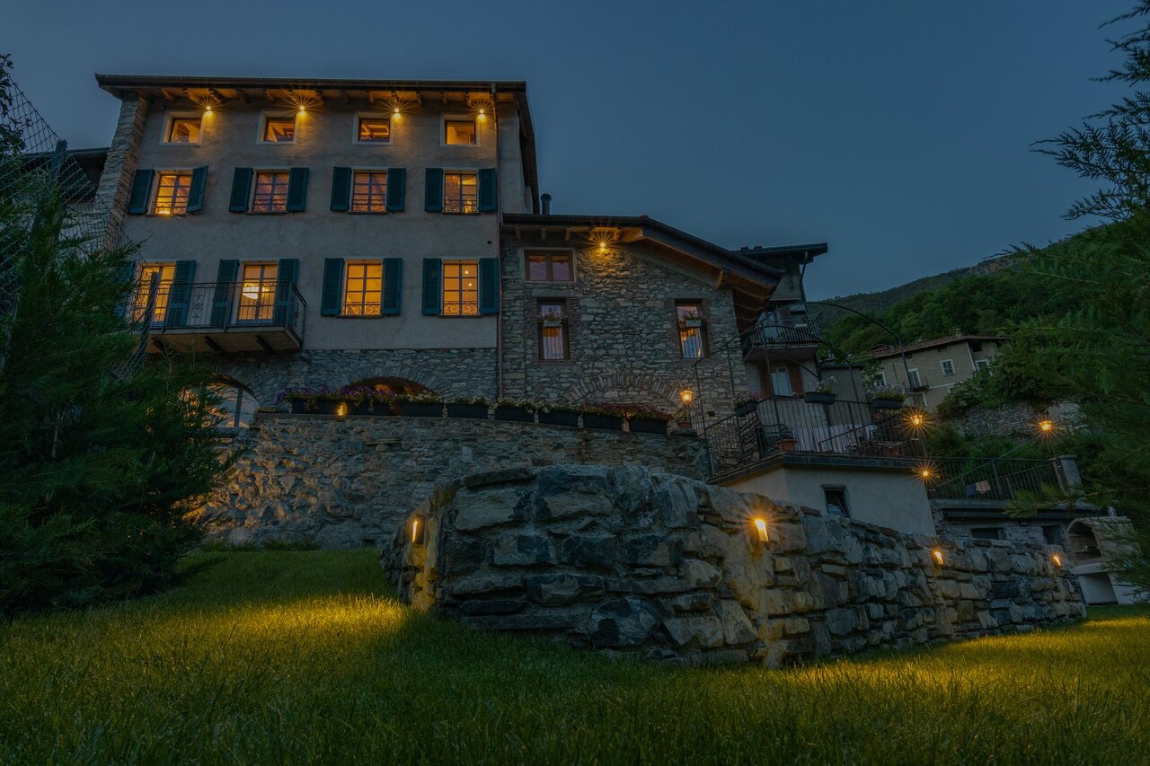 Villa Lario, backstory