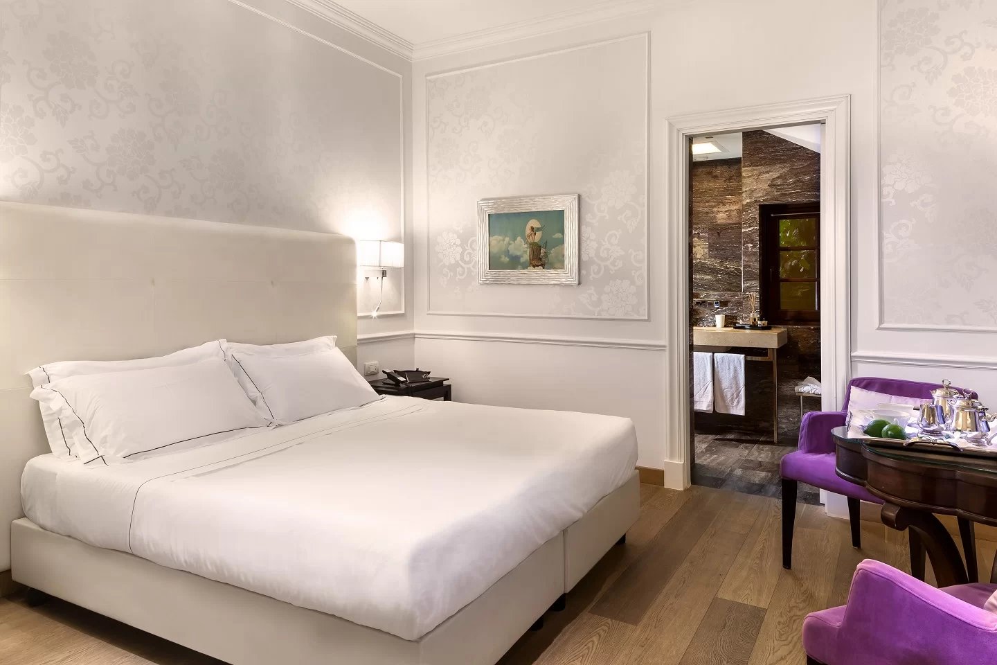 The Ashbee Hotel, rooms