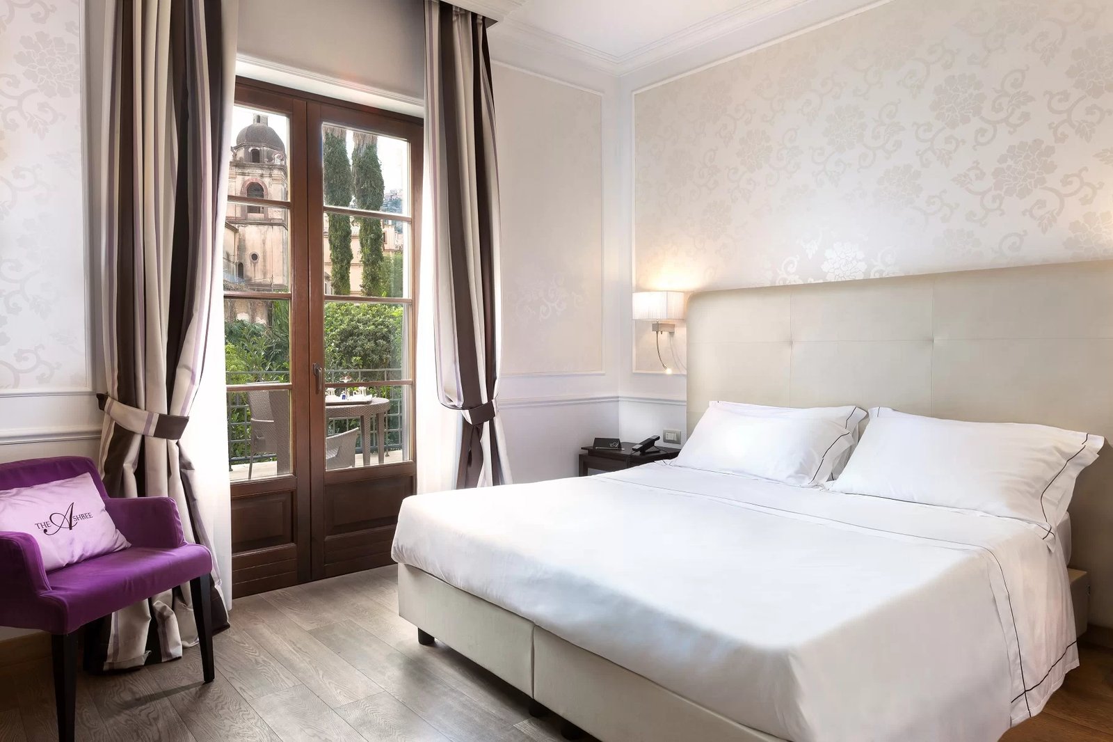 The Ashbee Hotel, rooms