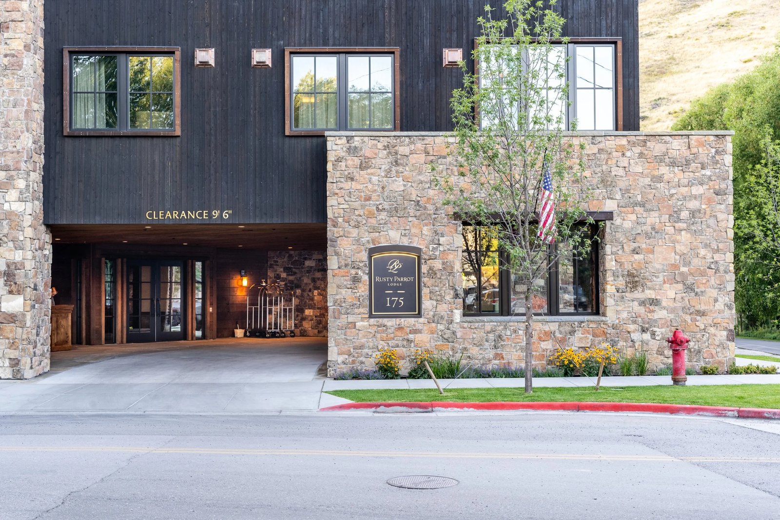The Rusty Parrot Lodge and Spa, backstory