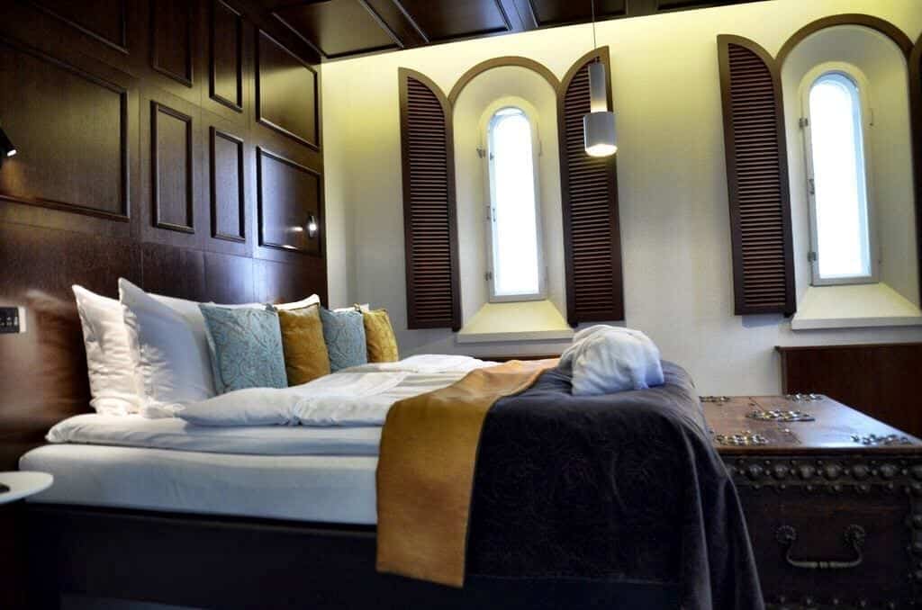 Radisson Blu Plaza Hotel — rooms