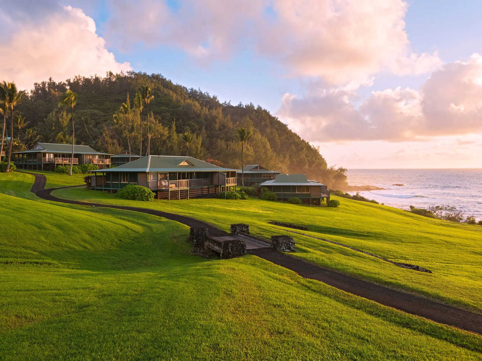 Hana-Maui Resort, a Destination by Hyatt Hotel, vibe