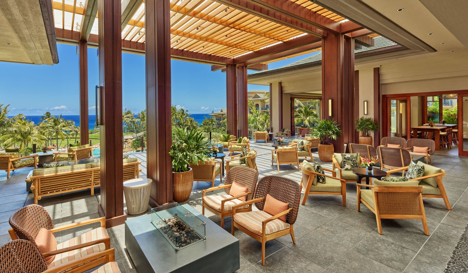 The Ritz-Carlton Maui, Kapalua, vibe