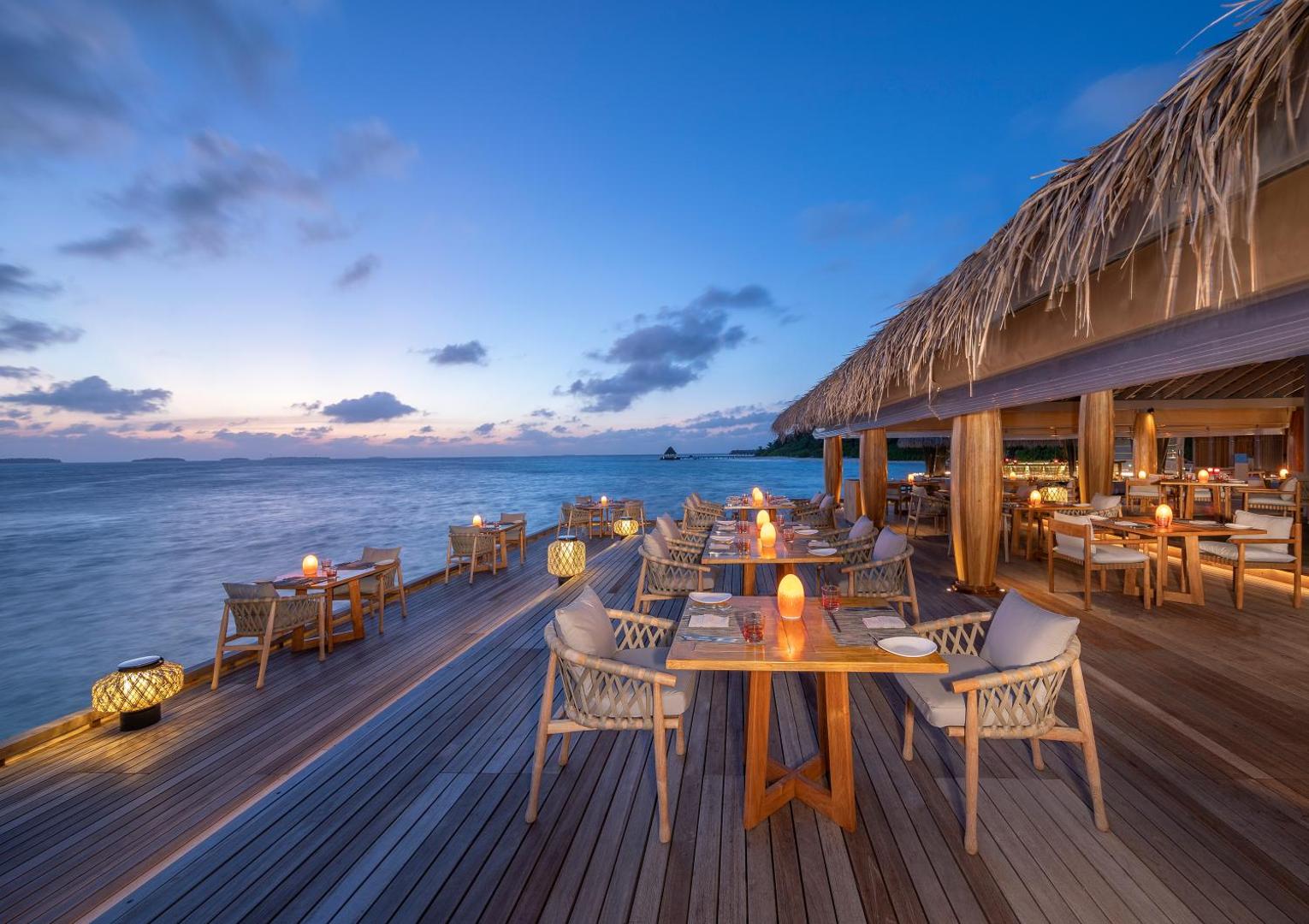 Anantara Kihavah Maldives Villas, eat & drink
