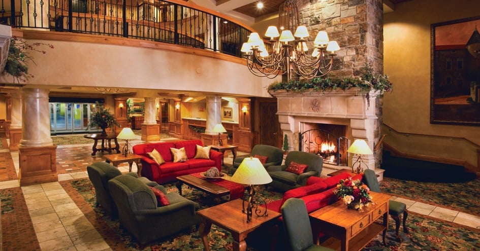 The Chateaux Deer Valley, vibe