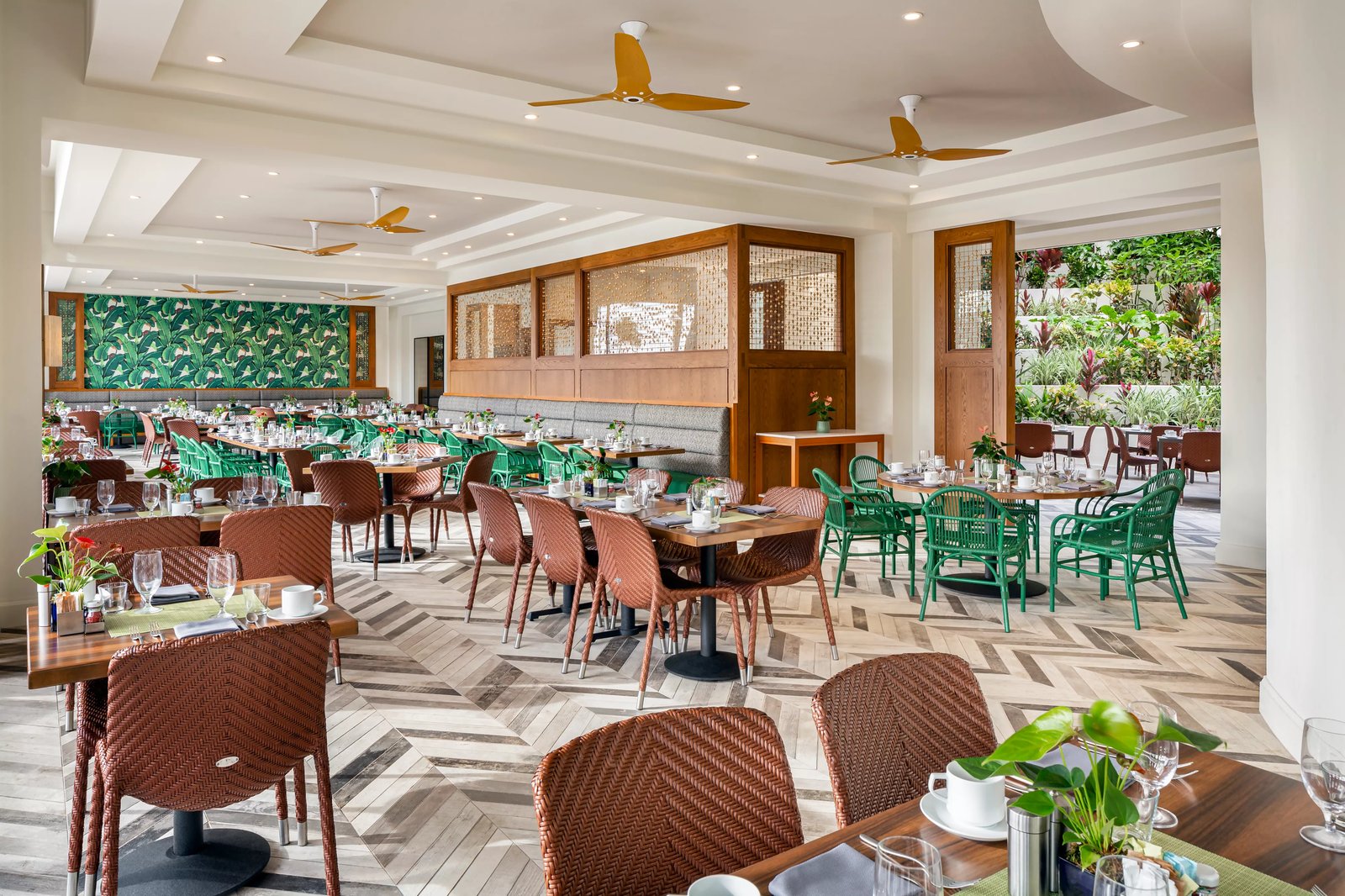Fairmont Kea Lani, Maui, eat & drink