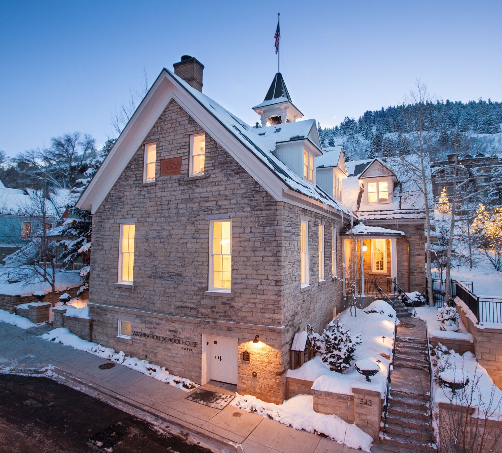 Washington School House Hotel, backstory