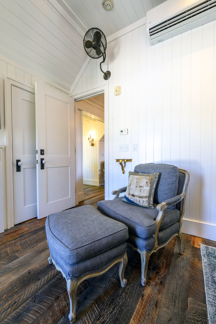 Washington School House Hotel, vibe
