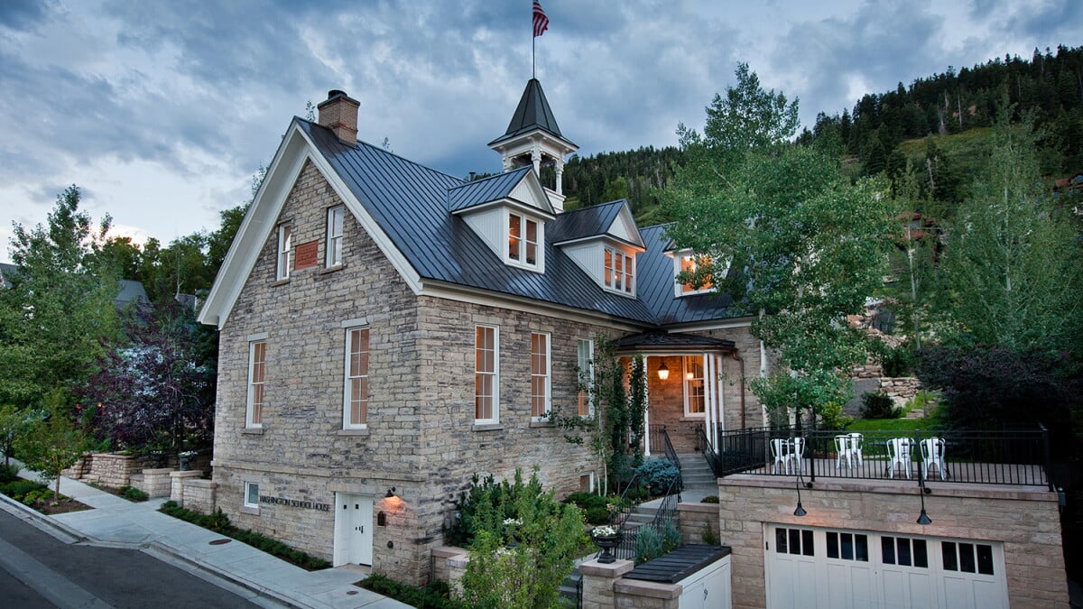 Washington School House Hotel, backstory