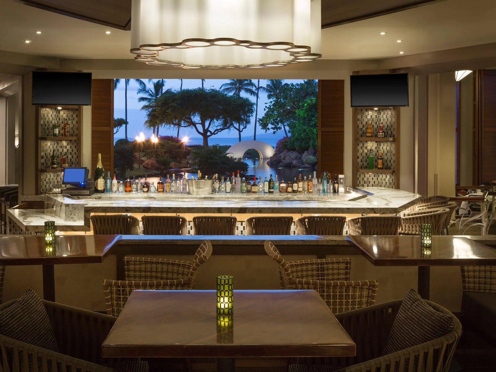 Hyatt Regency Maui Resort and Spa, eat & drink