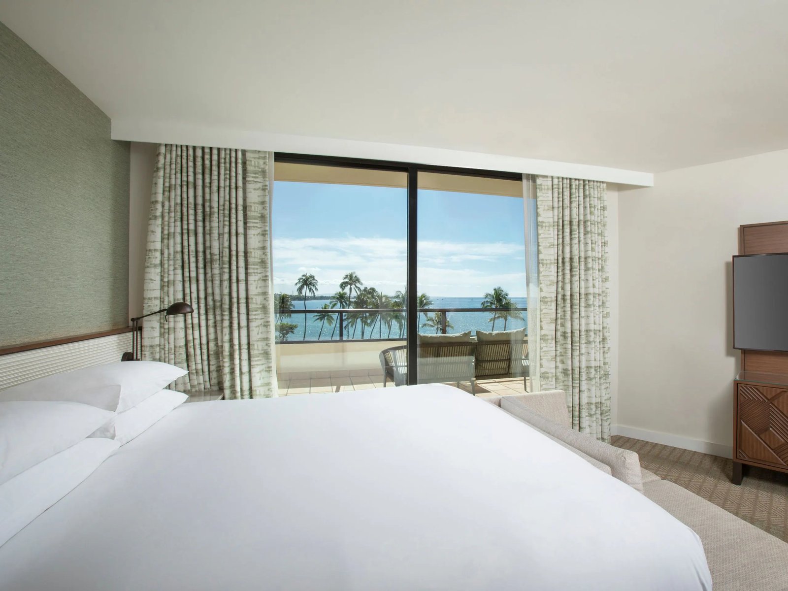 Hyatt Regency Maui Resort and Spa, rooms