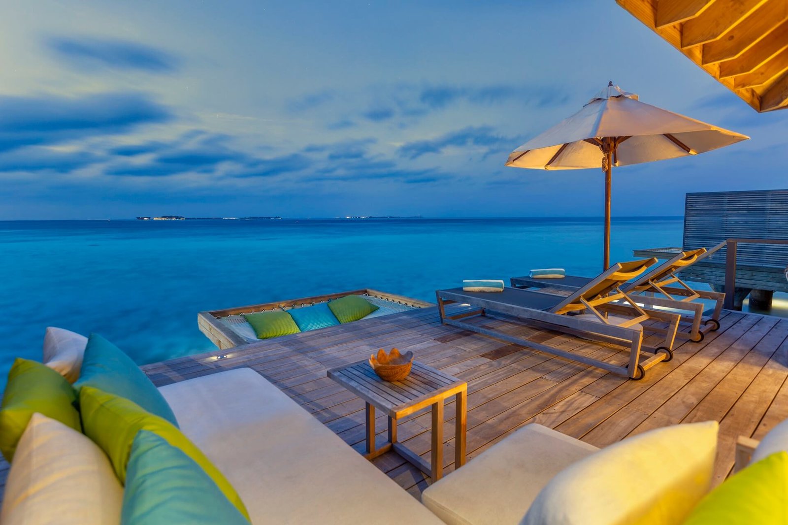 Hurawalhi Island Resort, vibe