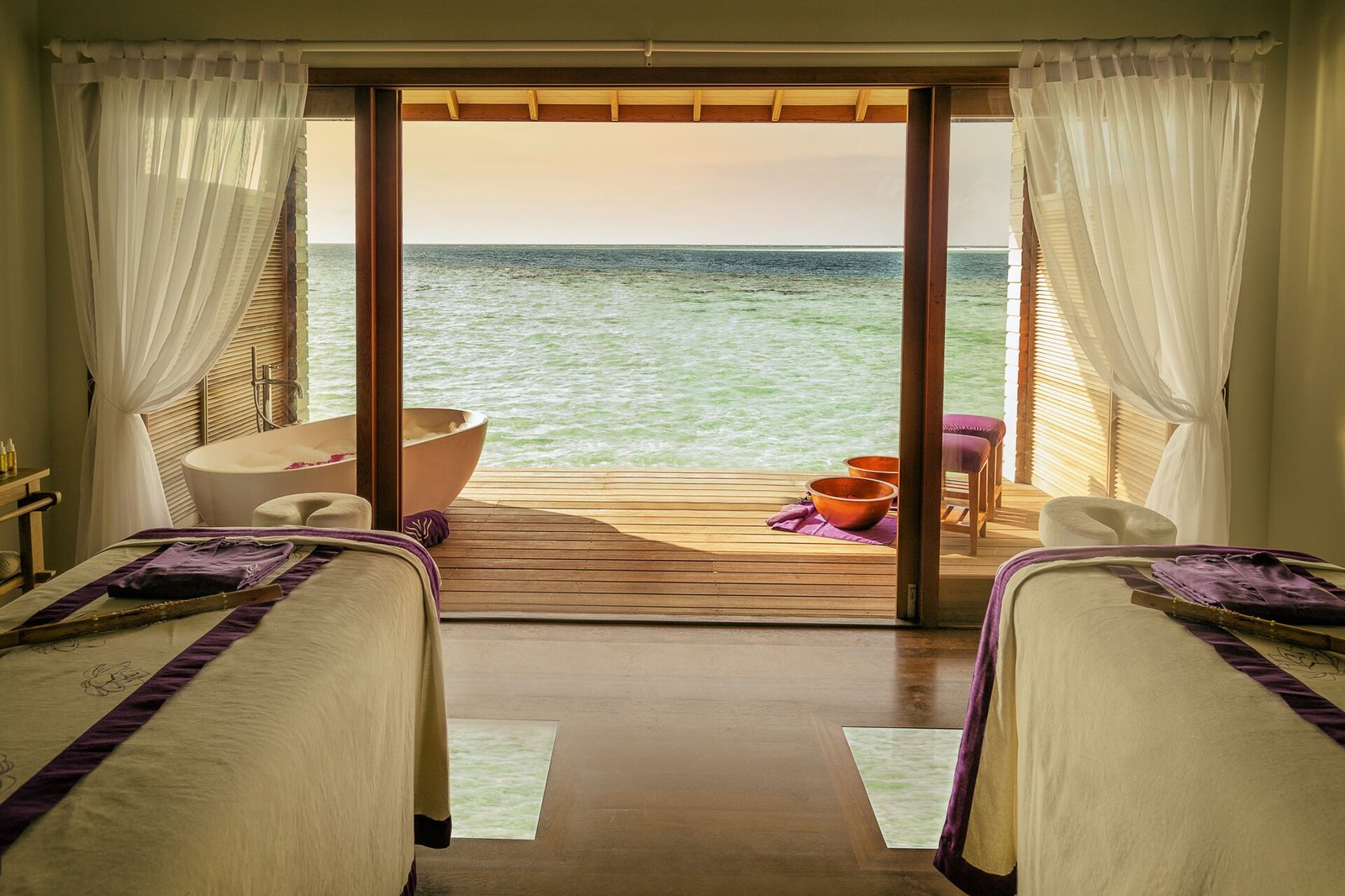 Hurawalhi Island Resort, rooms