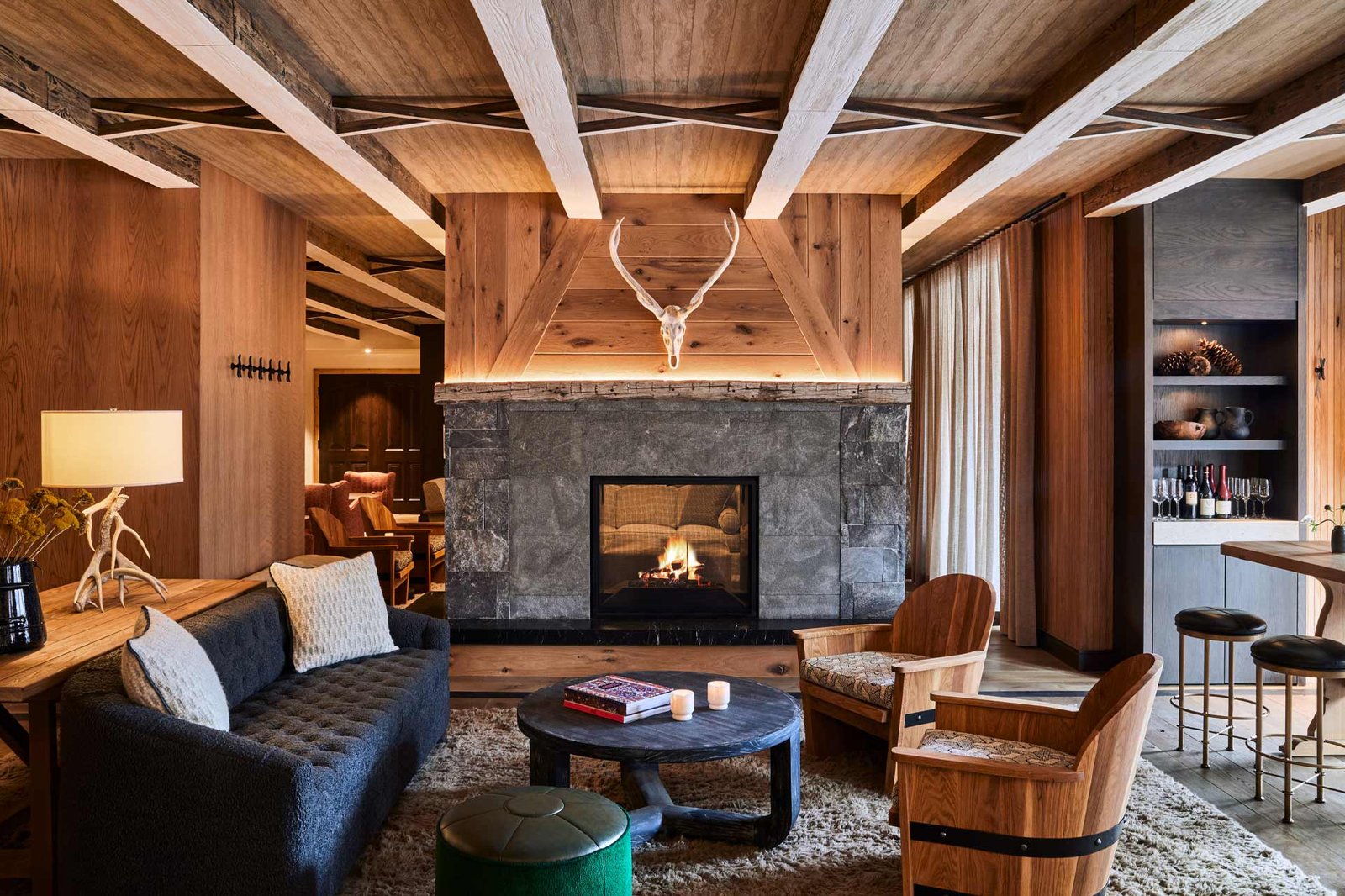 Madeline Hotel & Residences, eat & drink