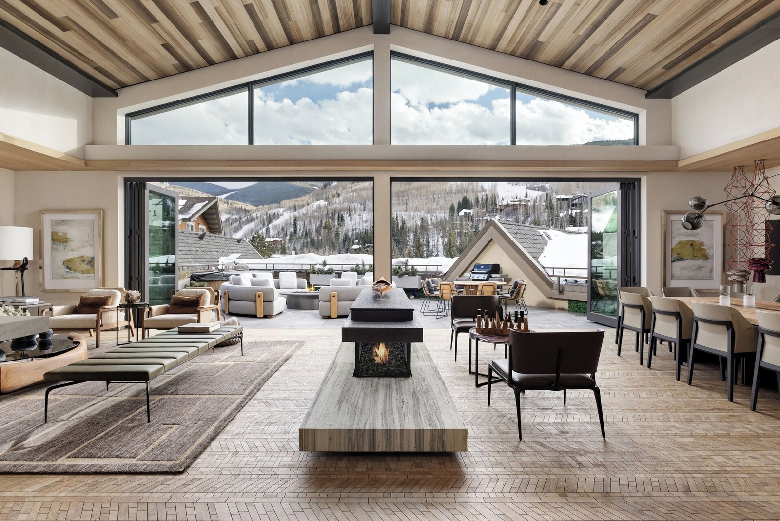 Four Seasons Resort and Residences Vail, vibe