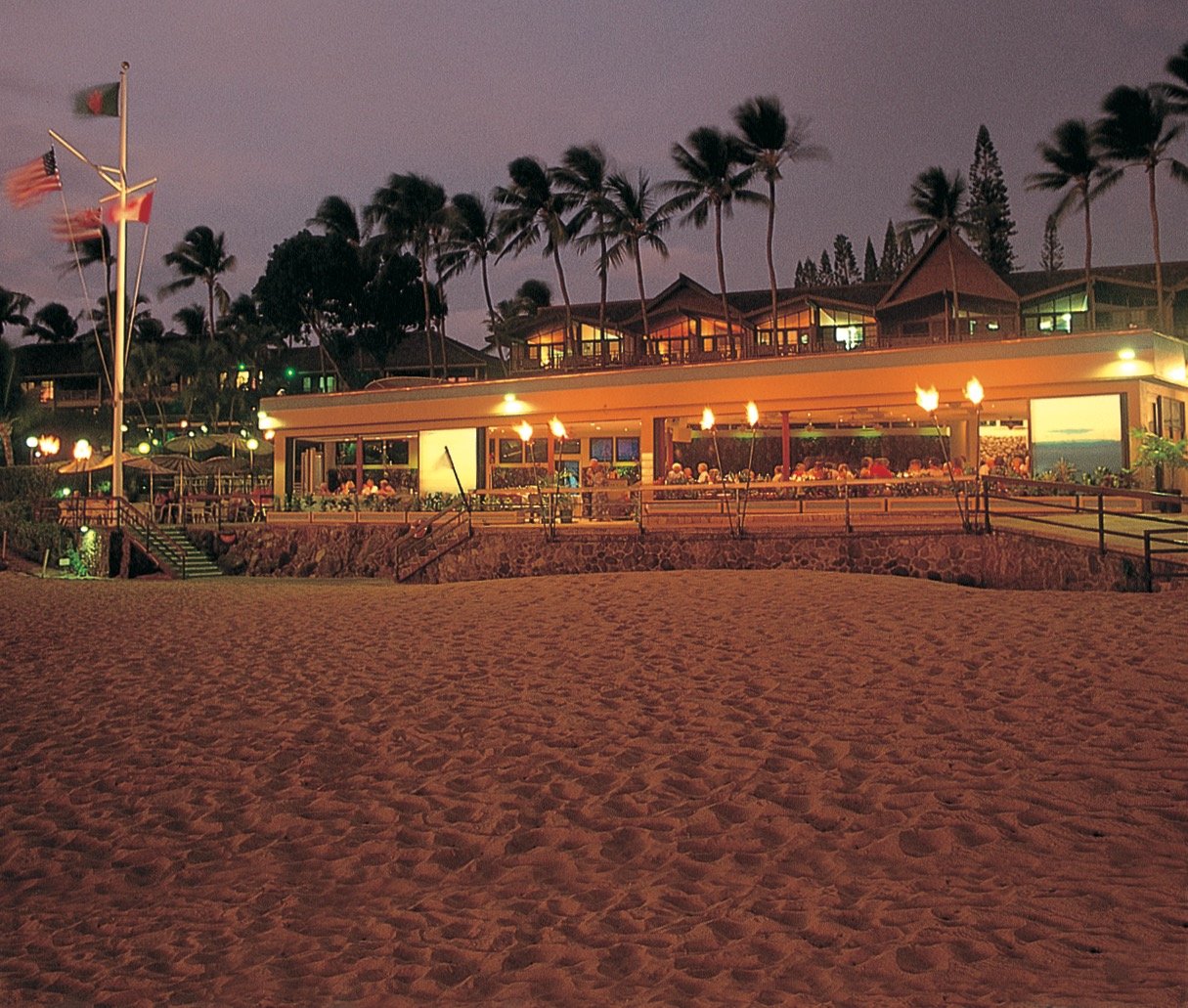 Napili Kai Beach Resort, eat & drink