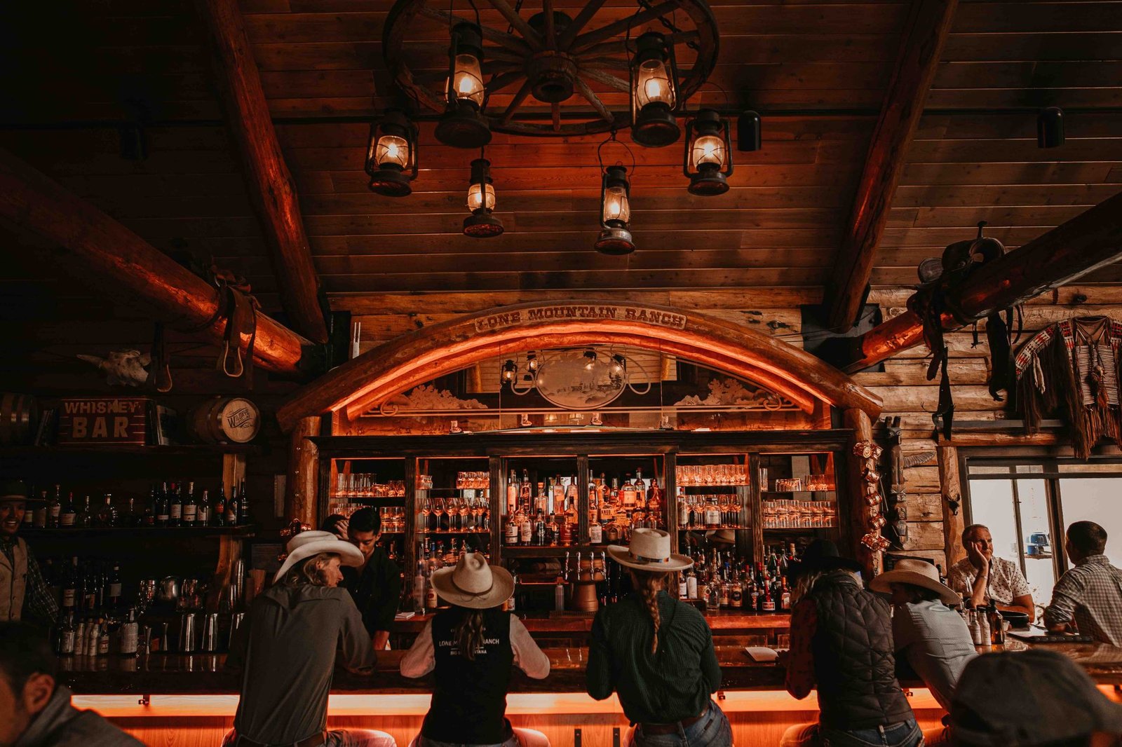 Lone Mountain Ranch, eat & drink