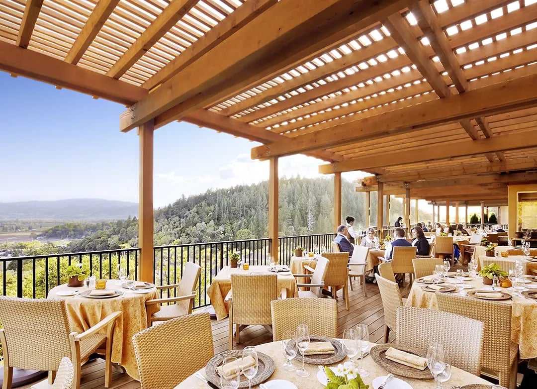 Auberge du Soleil, eat & drink