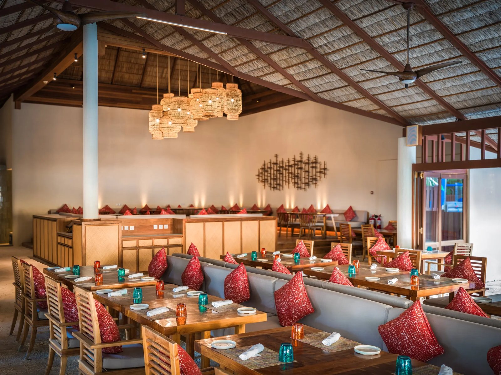 Conrad Maldives Rangali Island, eat & drink