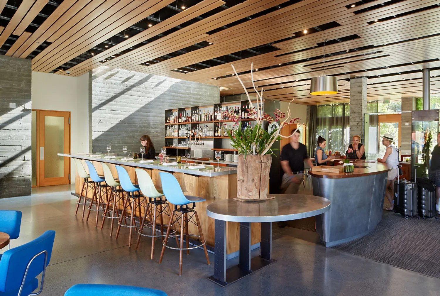 h2hotel, eat & drink