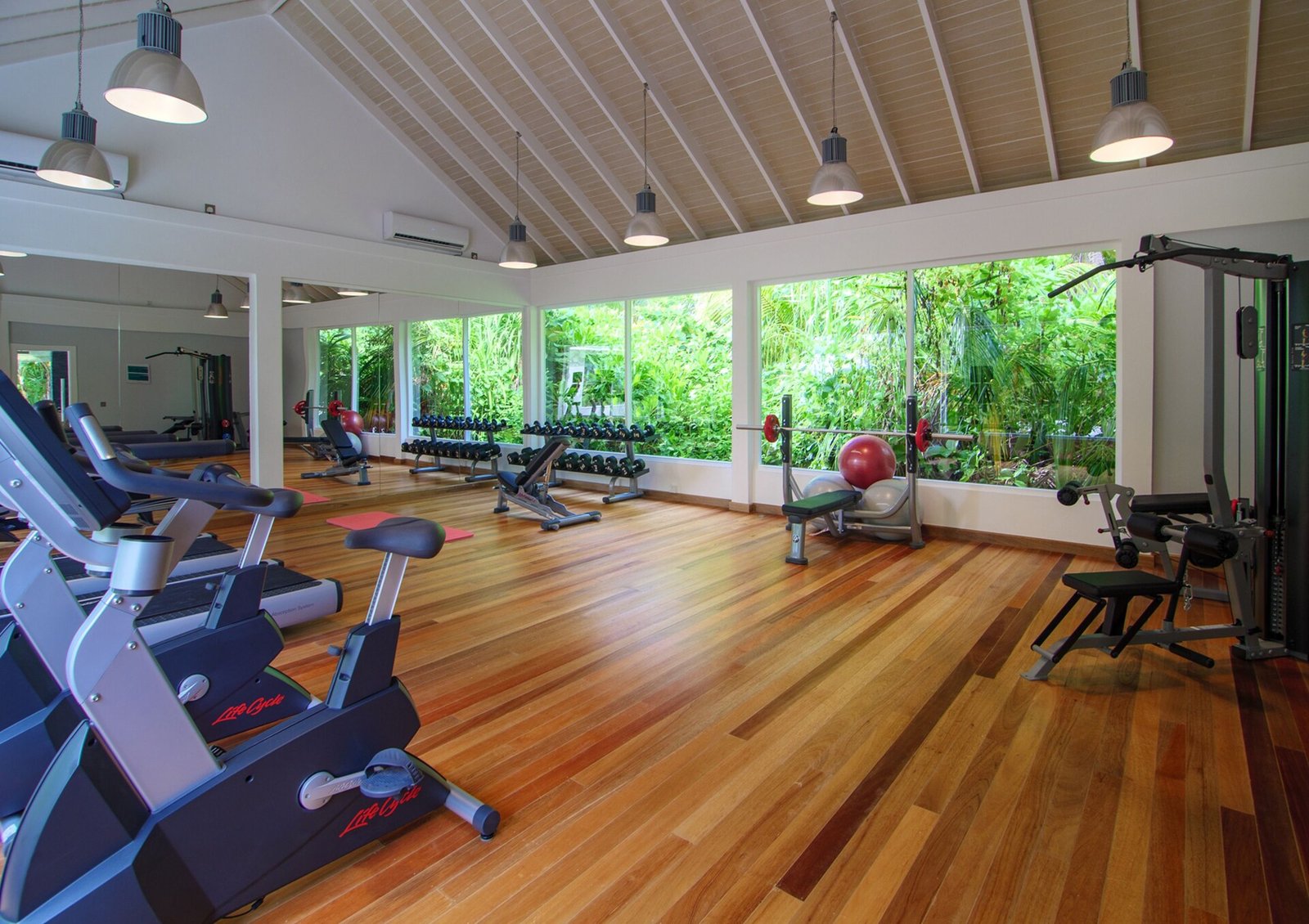Baglioni Maldives, gym and yoga pavilion