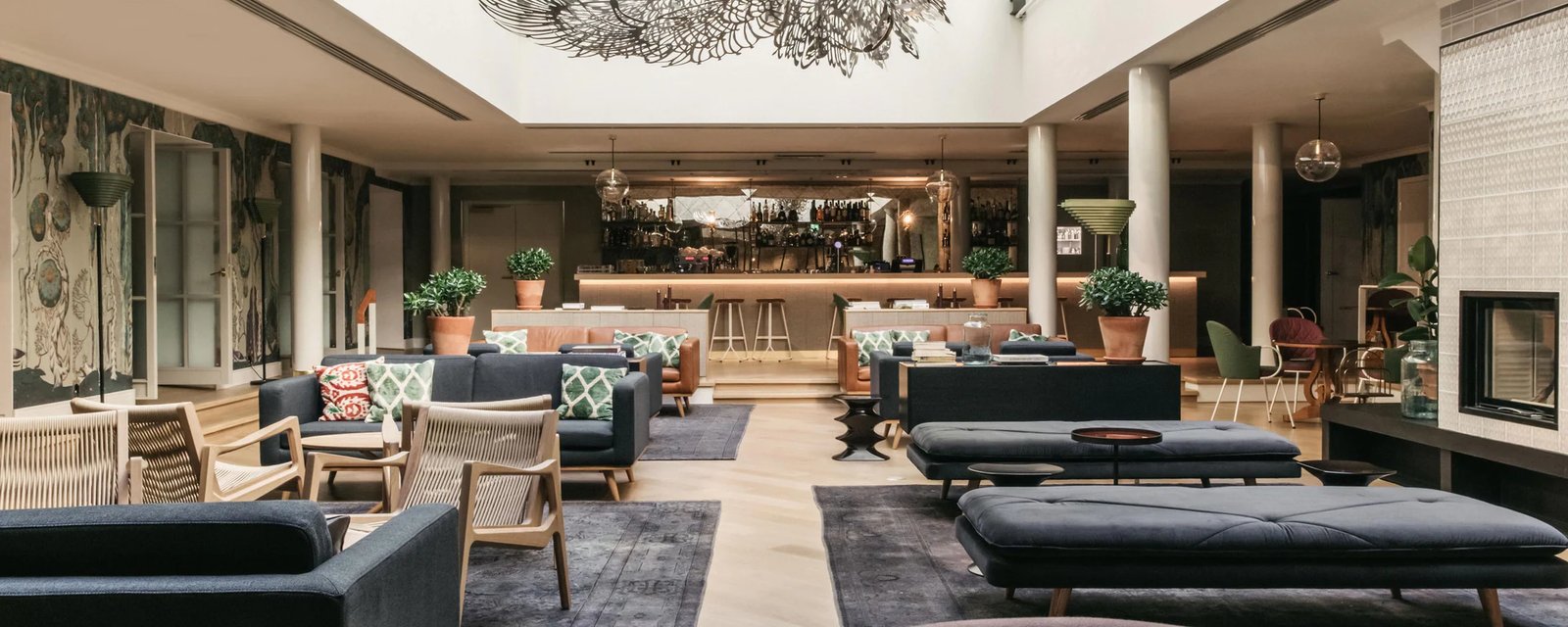 Hotel St. George — vibe