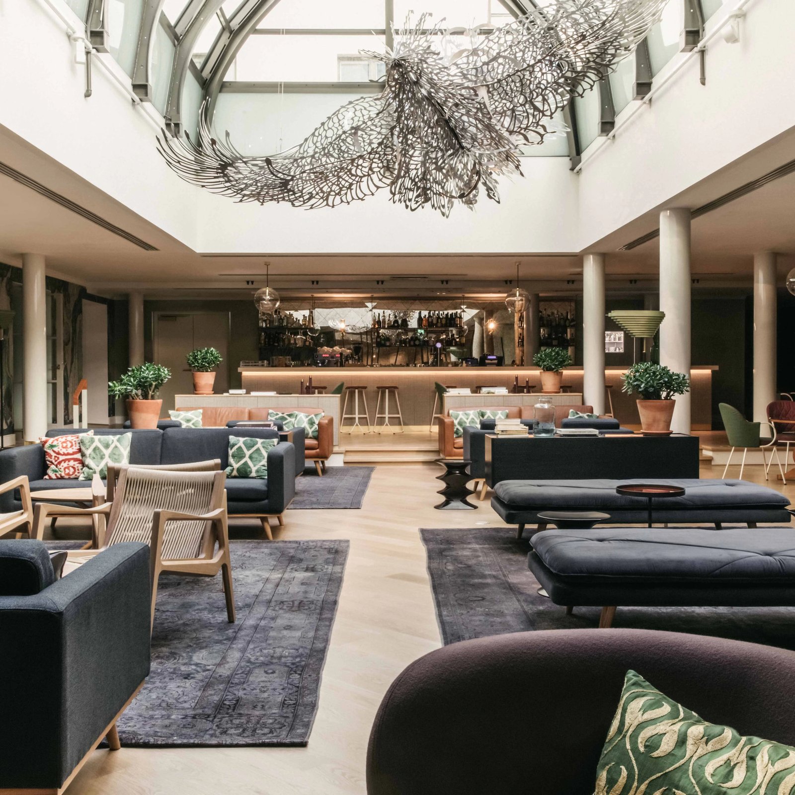 Hotel St. George — vibe