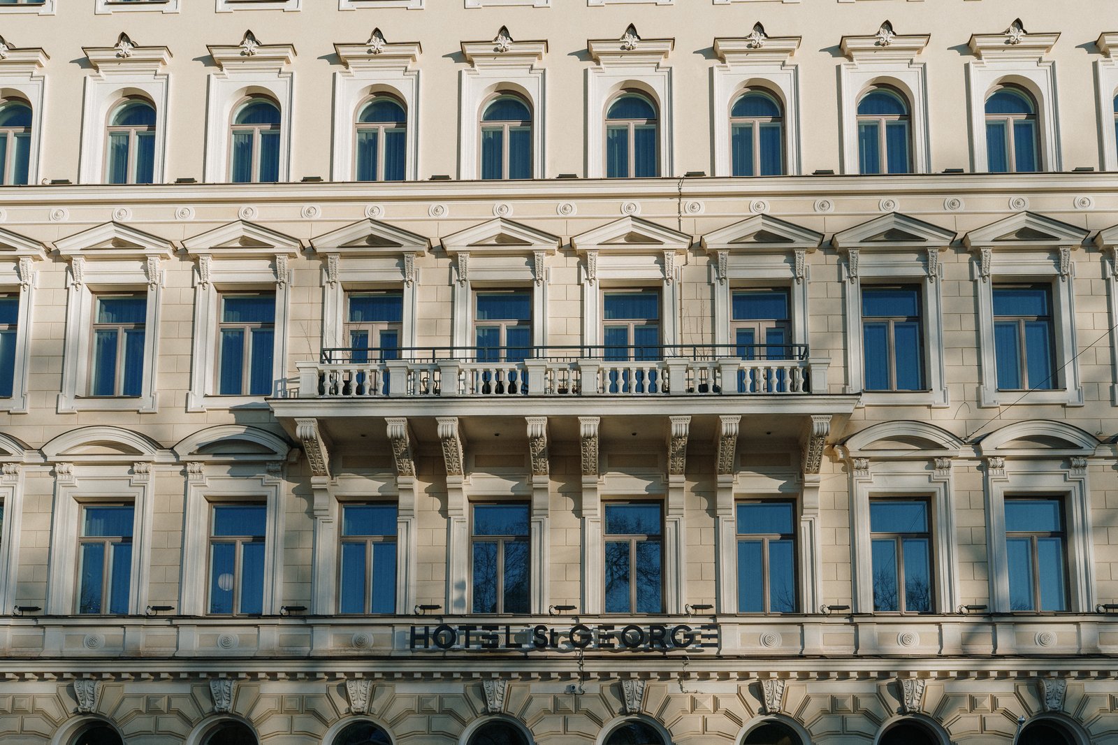 Hotel St. George — backstory