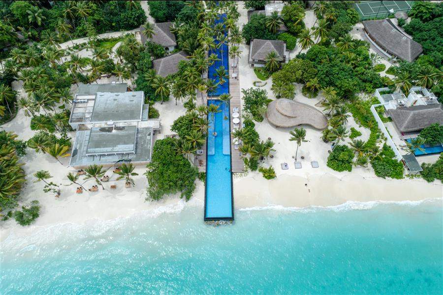 Sirru Fen Fushi Private Lagoon Resort, the pool