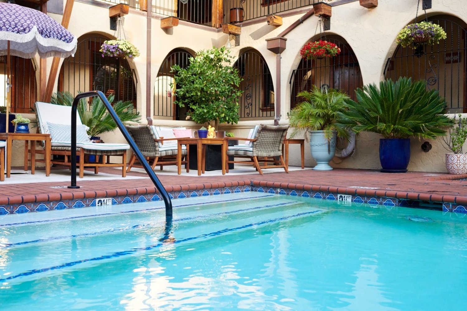 Rancho Caymus Inn, the pool
