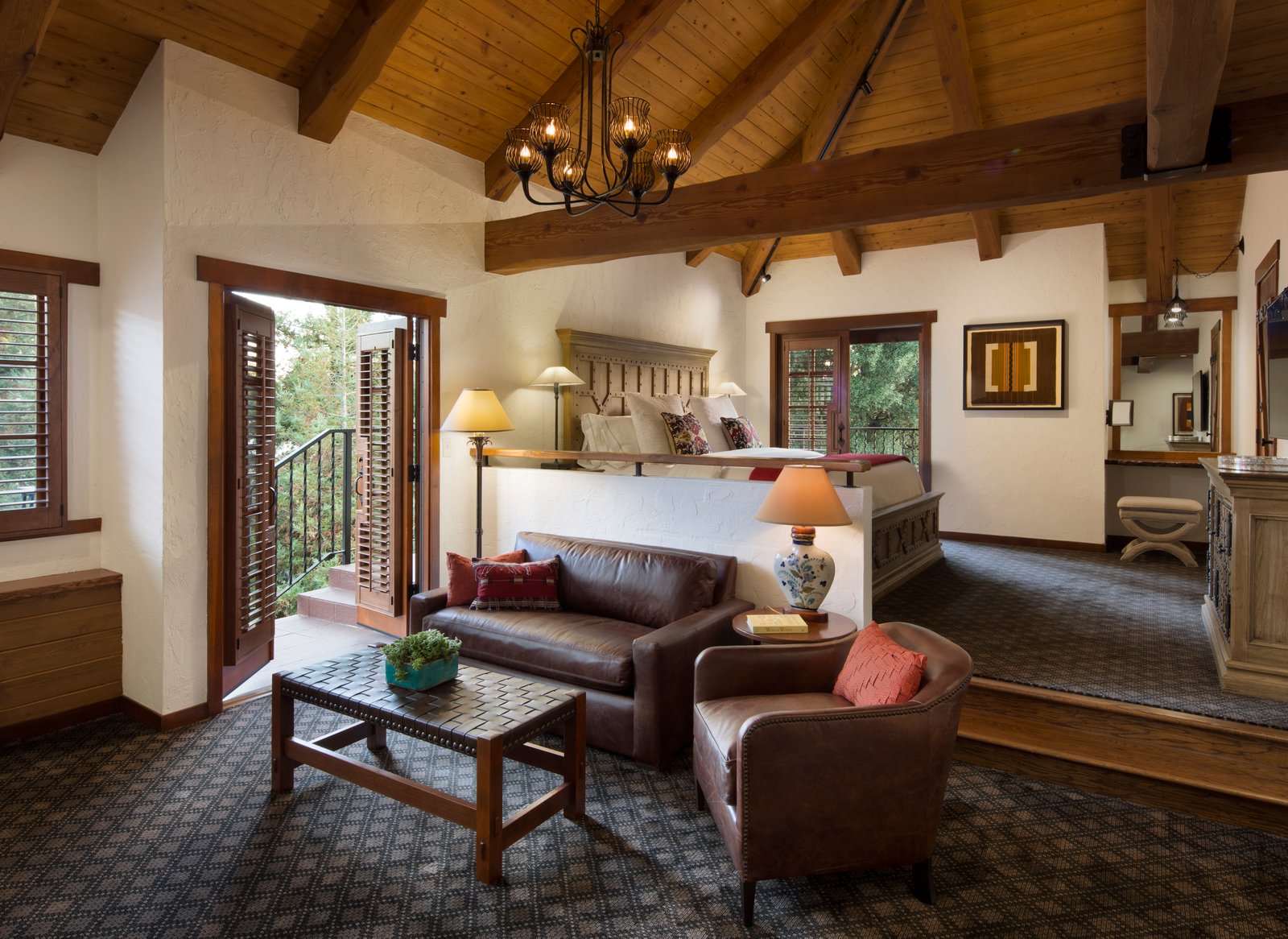 Rancho Caymus Inn, rooms