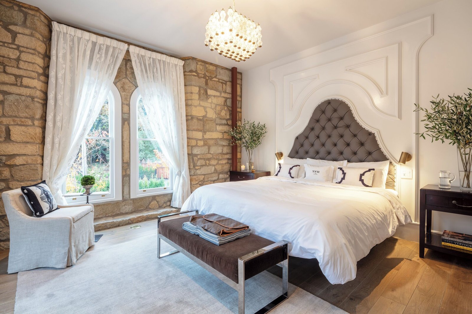 The Francis House, rooms