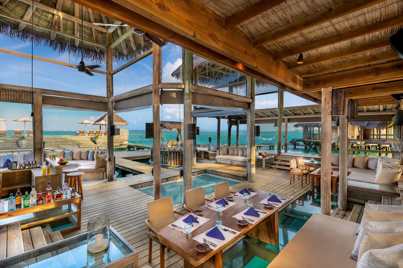 Gili Lankanfushi Maldives, eat & drink