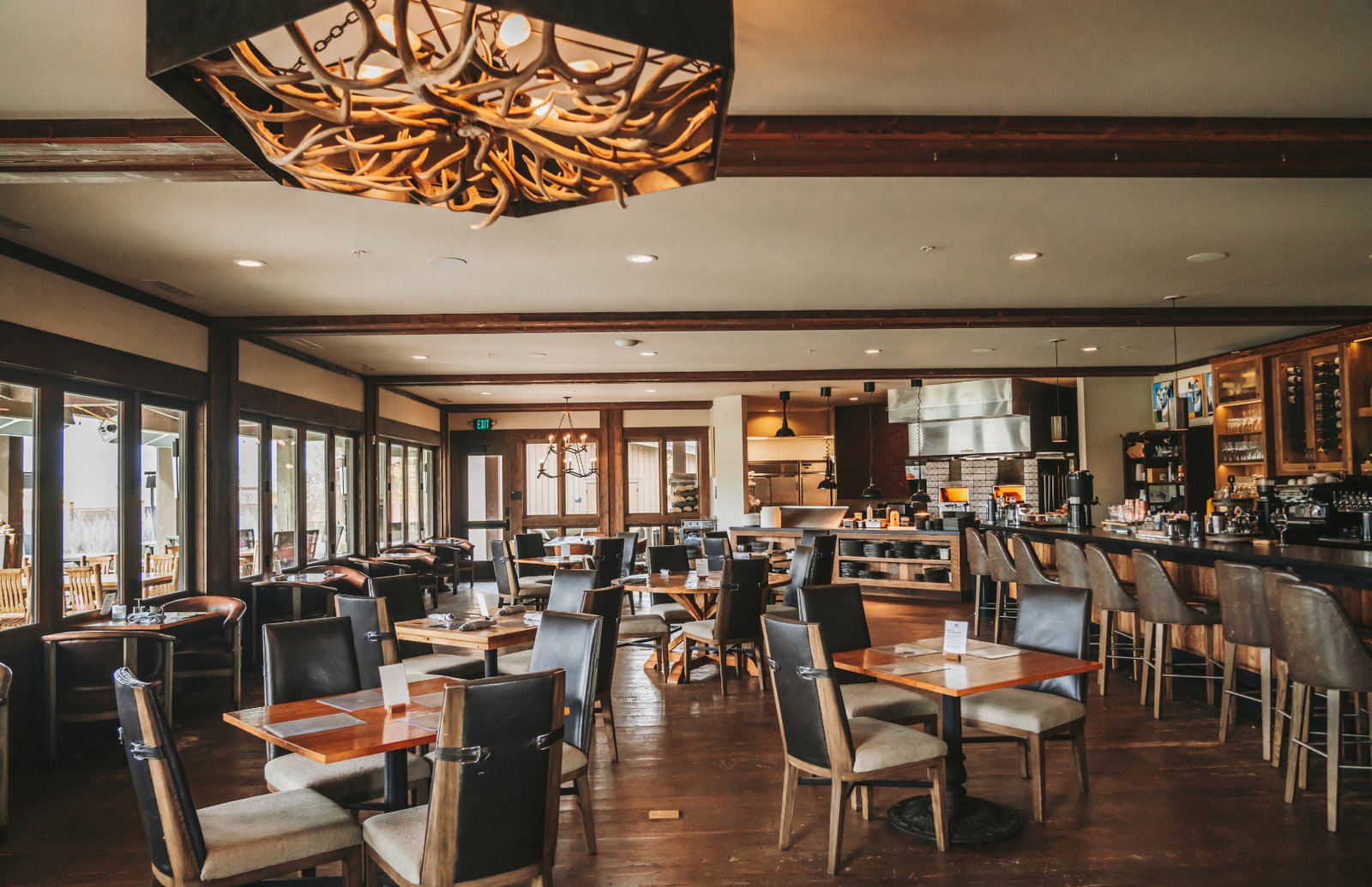 Sage Lodge, the fireside room
